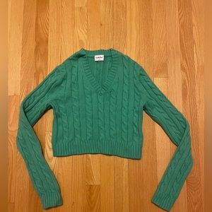 Cropped knitted sweater